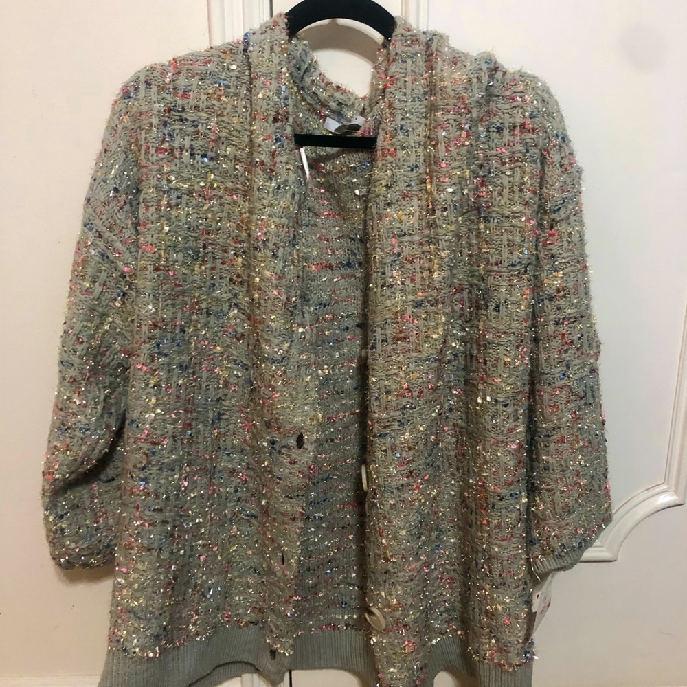 Cute cardigan, size small